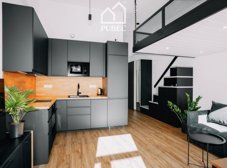 Pronájem bytu, atypický, 47 m²