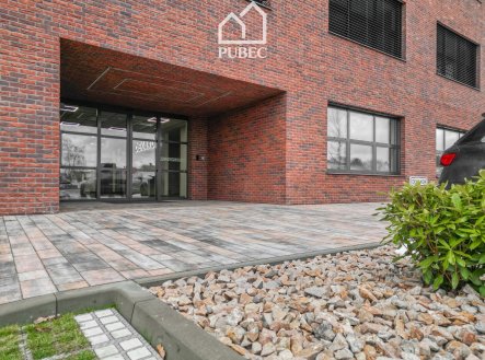 Pronájem obchodní prostory, 107 m²