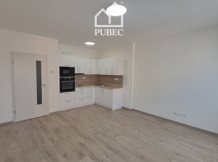 Pronájem bytu, 1+kk, 32 m²