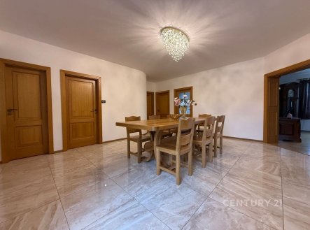 Prodej domu/vily, 275 m²