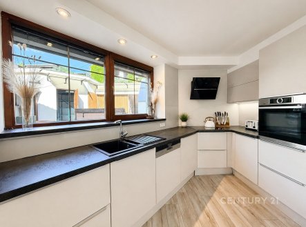 Pronájem domu/vily, 140 m²