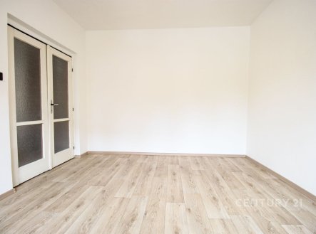 Pronájem bytu, 2+1, 57 m²