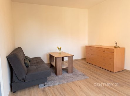 Pronájem bytu, 2+kk, 38 m²
