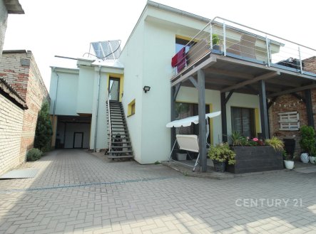 Prodej bytu, 3+1, 108 m²