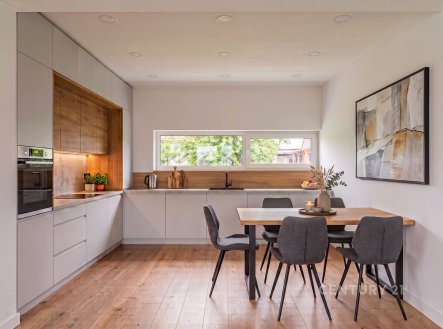 Prodej bytu, 4+kk, 144 m²