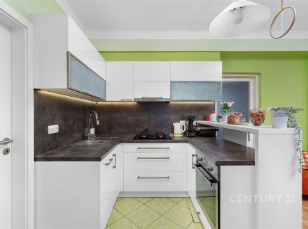 . | Prodej - dům/vila, 165 m²