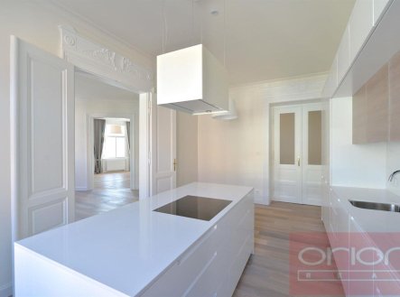 Pronájem bytu, 3+1, 137 m²