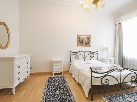 Pronájem bytu, 4+kk, 122 m²