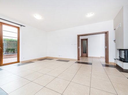 Pronájem domu/vily, 250 m²
