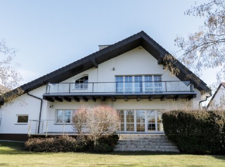 Pronájem domu/vily, 350 m²