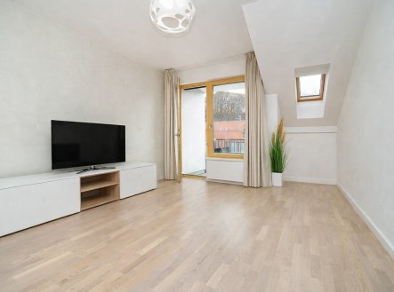 Pronájem bytu, 4+kk, 91 m²