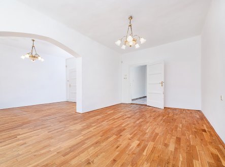 Pronájem domu/vily, 180 m²