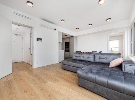 Pronájem bytu, 2+kk, 57 m²