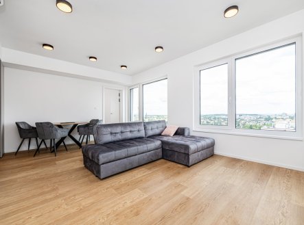 Pronájem bytu, 2+kk, 57 m²