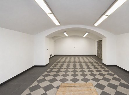 Pronájem skladu, 108 m²