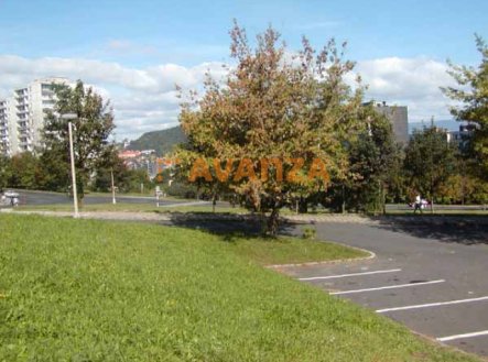 Prodej pozemku pro komerční výstavbu, 5 527 m²