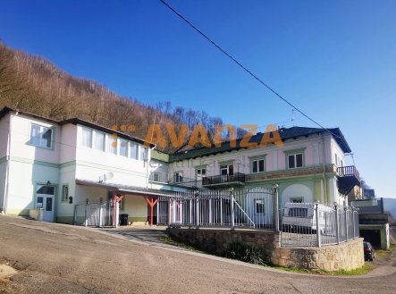 Prodej komerčního objektu, jiný, 1 000 m²
