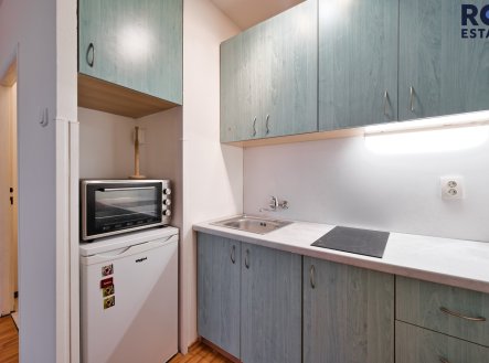 Pronájem bytu, 1+kk, 27 m²