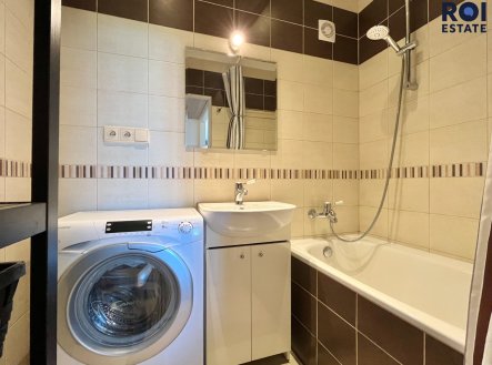 Pronájem bytu, 2+kk, 43 m²