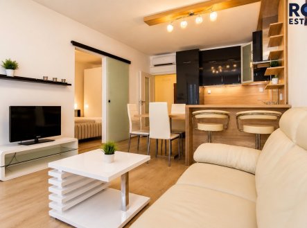 Pronájem bytu, 2+kk, 50 m²