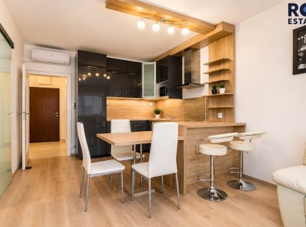 Pronájem bytu, 2+kk, 50 m²