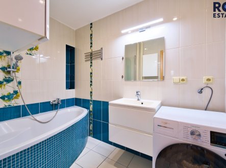 Pronájem bytu, 3+kk, 70 m²