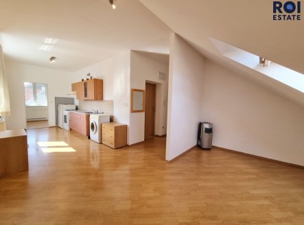 Pronájem bytu, 2+kk, 46 m²