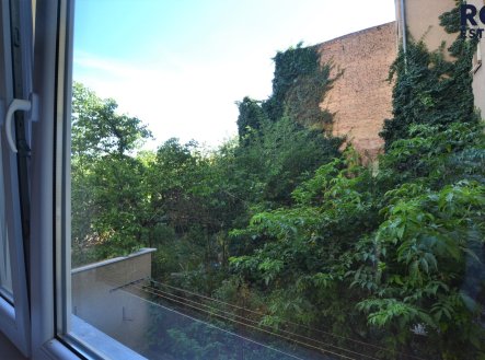 Pronájem bytu, 3+kk, 79 m²