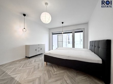 IMG_4747 | Pronájem bytu, 1+kk, 38 m²