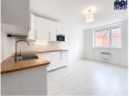 Pronájem bytu, 3+kk, 60 m²