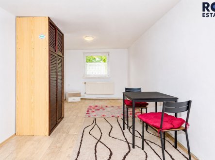 a - 1 | Pronájem bytu, 1+kk, 30 m²