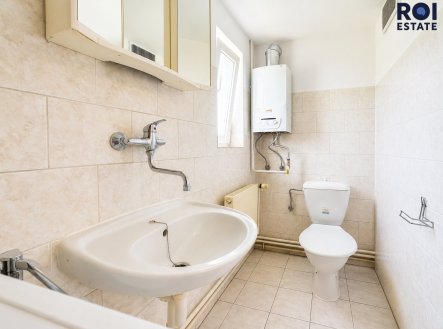 a - 4 | Pronájem bytu, 1+kk, 30 m²