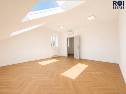 Pronájem bytu, 2+1, 100 m²