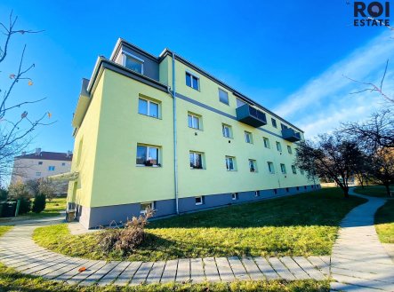 Pronájem bytu, 1+kk, 27 m²