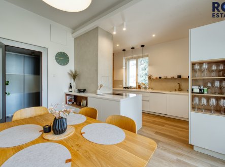 Prodej bytu, 4+1, 180 m²