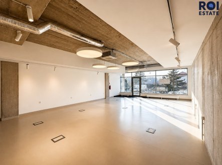Pronájem obchodní prostory, 145 m²