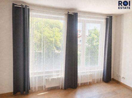 Pronájem bytu, 1+kk, 37 m²