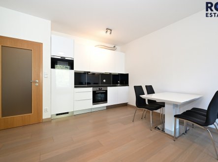 Pronájem bytu, 1+kk, 37 m²