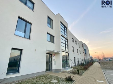 811E836B-22AA-4311-8F88-113246E0886A | Pronájem bytu, 2+kk, 63 m²