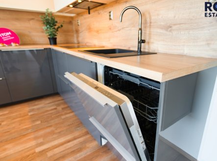 Pronájem bytu, 2+kk, 62 m²