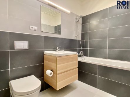 Pronájem bytu, 1+kk, 40 m²