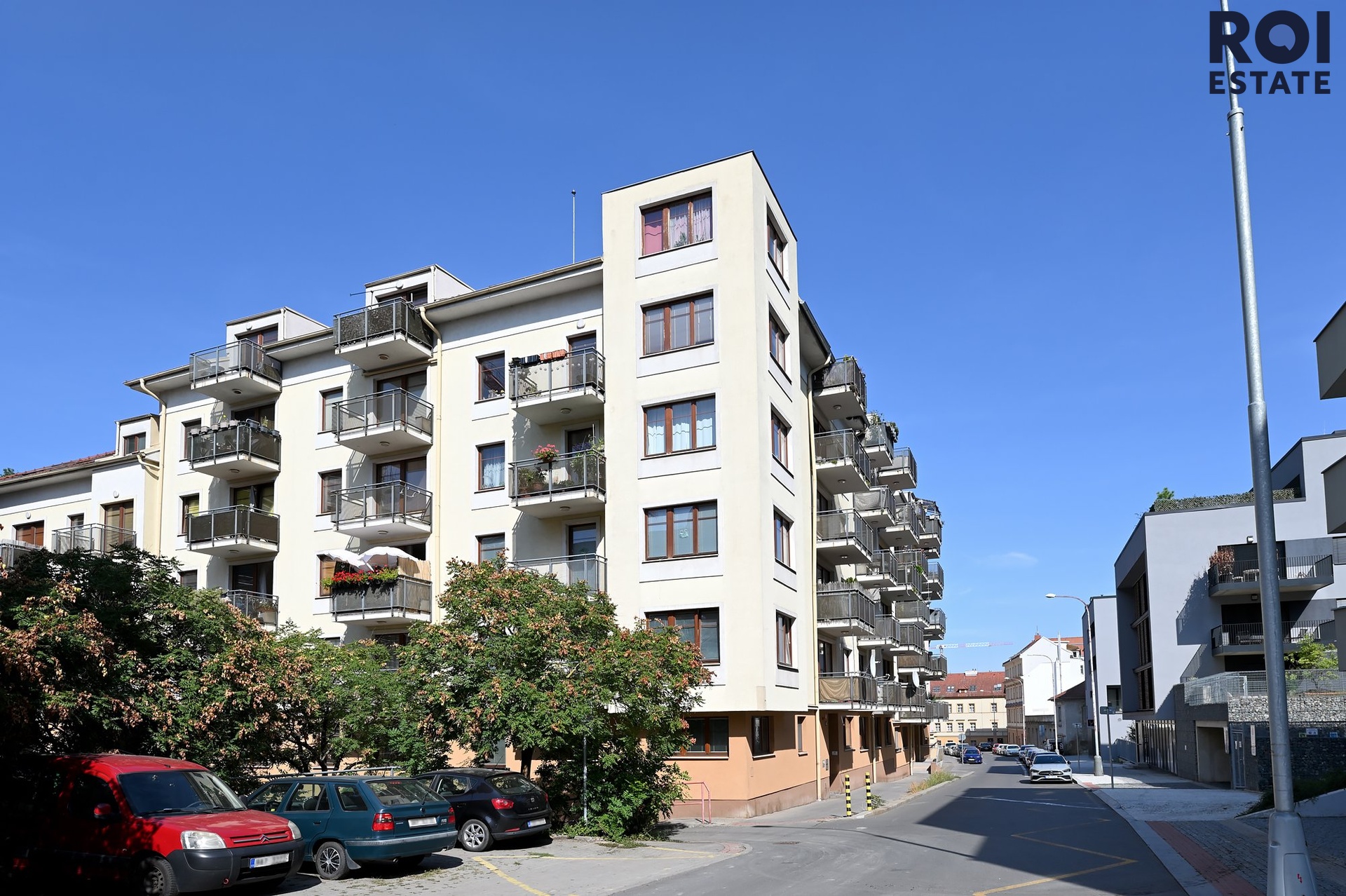 Pronájem bytu 3+kk 75 m² s klimatizací a parkovacím stáním, Praha - Smíchov