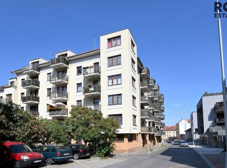 Pronájem bytu, 3+kk, 75 m²