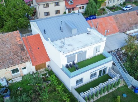Pronájem bytu, 2+kk, 92 m²