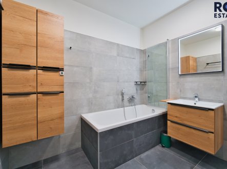 Holubice-8 | Pronájem bytu, 2+kk, 53 m²