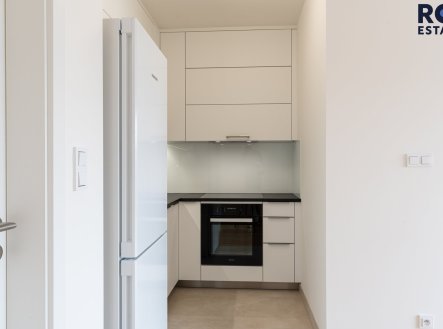 Pronájem bytu, 1+kk, 37 m²