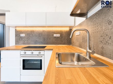Pronájem bytu, 2+1, 100 m²