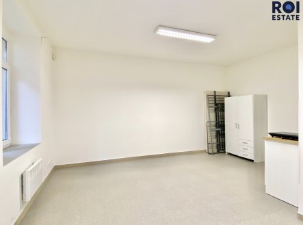 Pronájem bytu, 1+kk, 32 m²