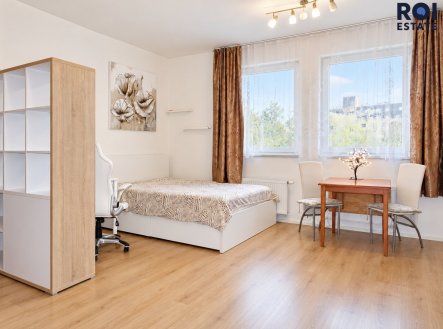 Pronájem bytu, 1+kk, 35 m²