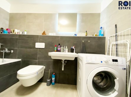 Pronájem bytu, 1+kk, 37 m²